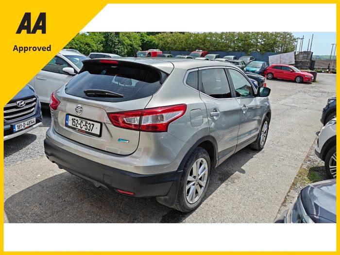 Nissan QASHQAI 2015