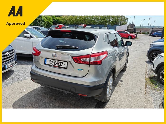 Nissan QASHQAI 2015