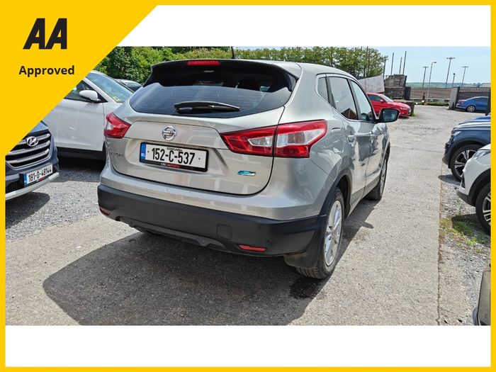 Nissan QASHQAI 2015