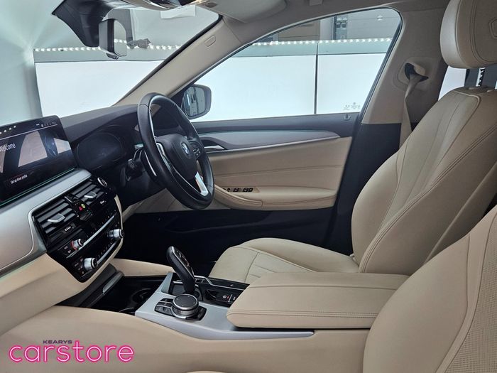 BMW 5 Series 2023