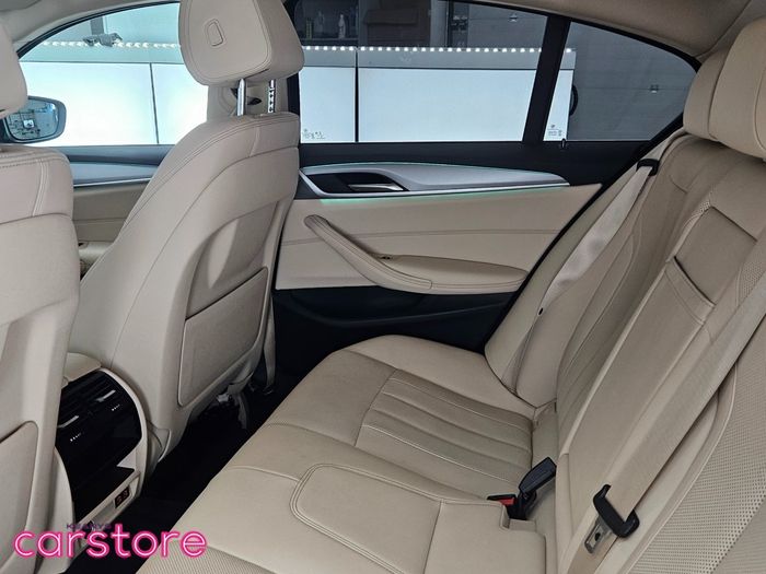 BMW 5 Series 2023