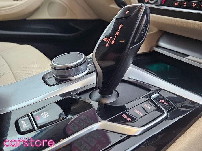BMW 5 Series 2023