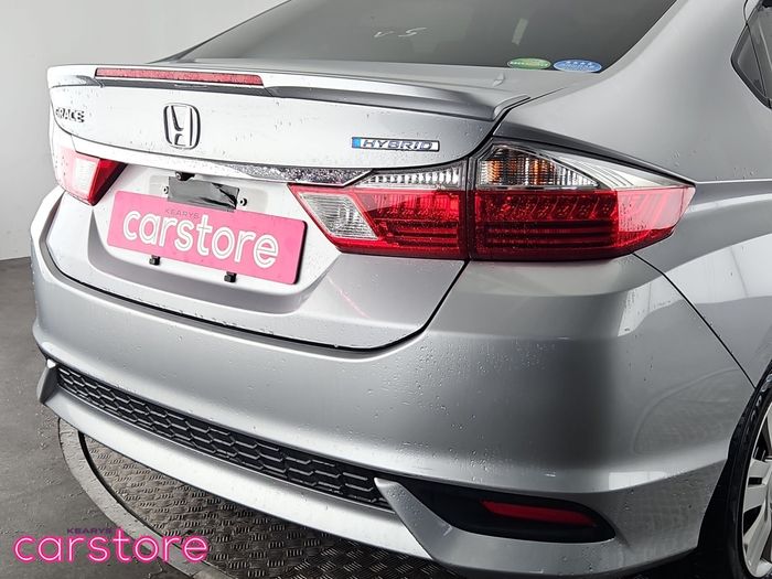 Honda Grace 2019