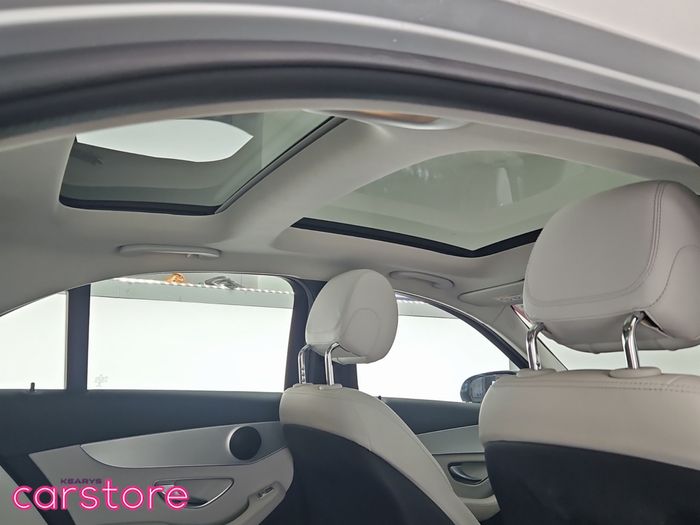 Mercedes-Benz C-Class 2019