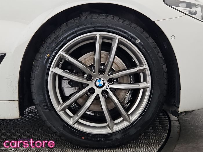 BMW 5 Series 2020