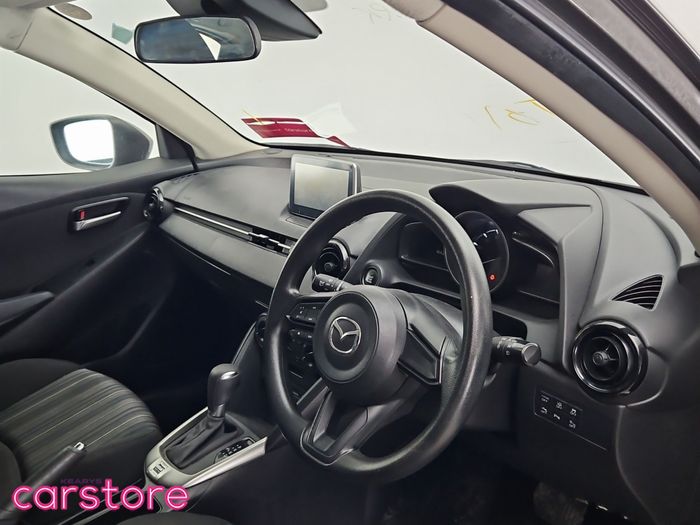 Mazda 2 2020