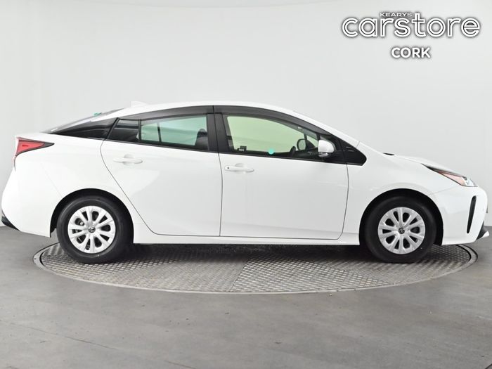 Toyota Prius 2021