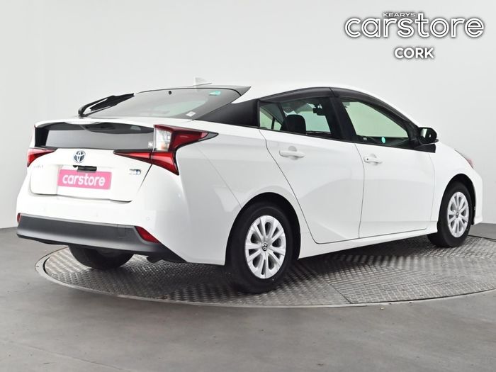 Toyota Prius 2021