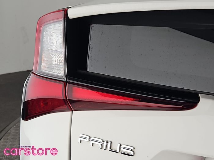 Toyota Prius 2021