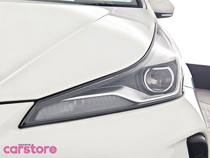 Toyota Prius 2021