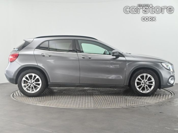 Mercedes-Benz GLA Class 2017