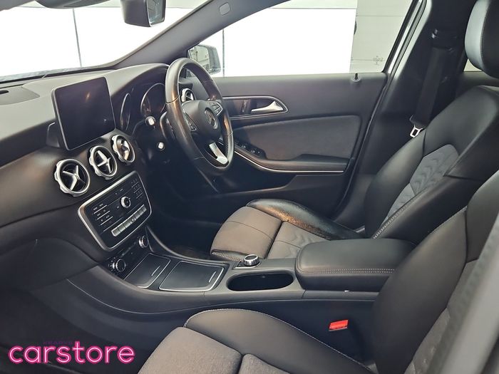 Mercedes-Benz GLA Class 2017