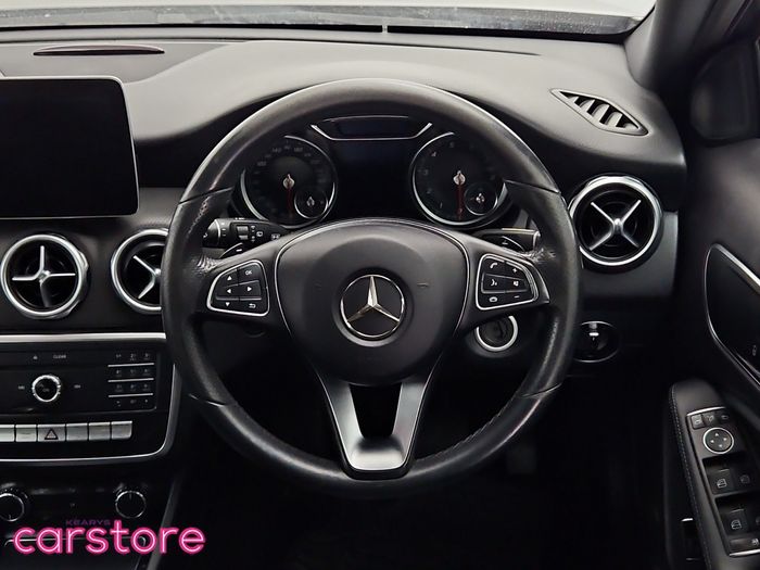 Mercedes-Benz GLA Class 2017