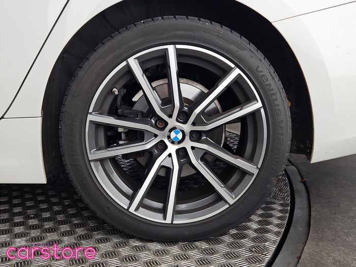 BMW 3 Series 2019