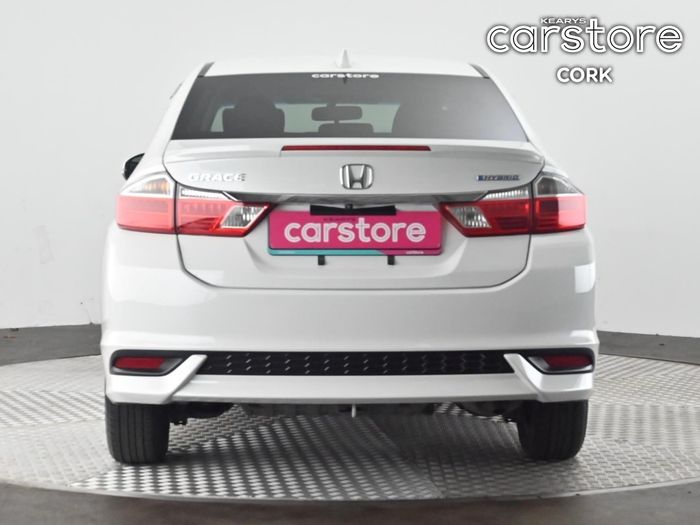 Honda Grace 2018