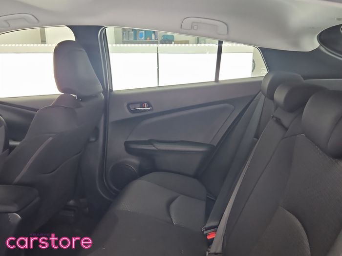Toyota Prius 2021