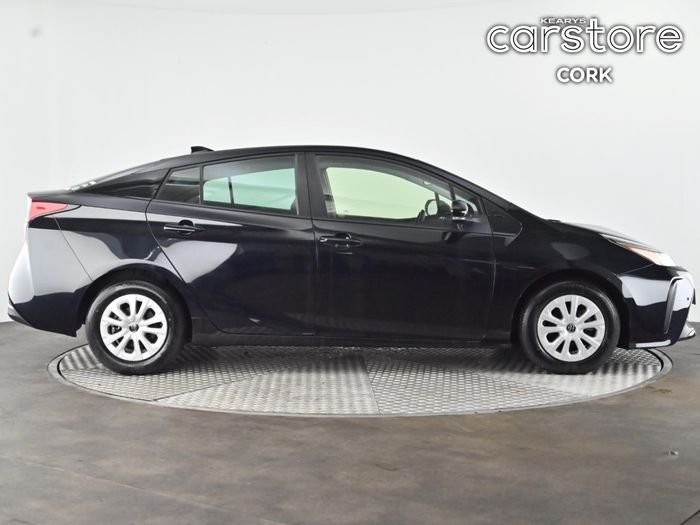 Toyota Prius 2021