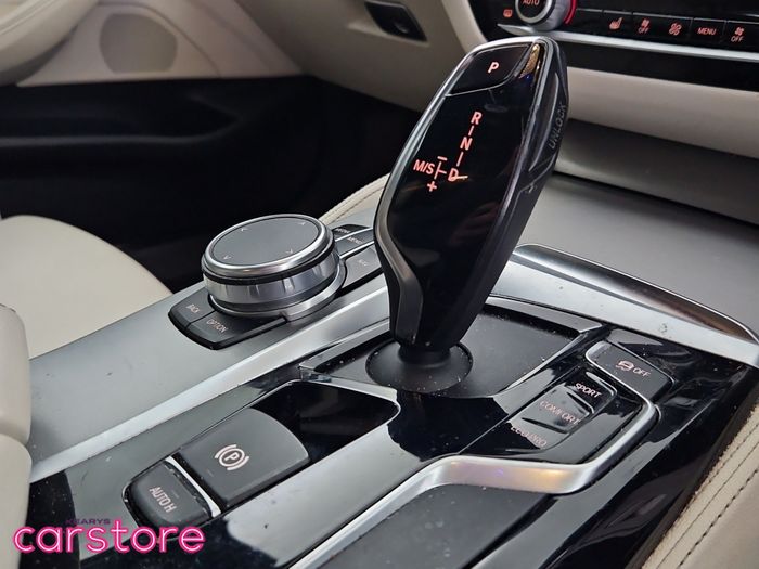 BMW 5 Series 2019