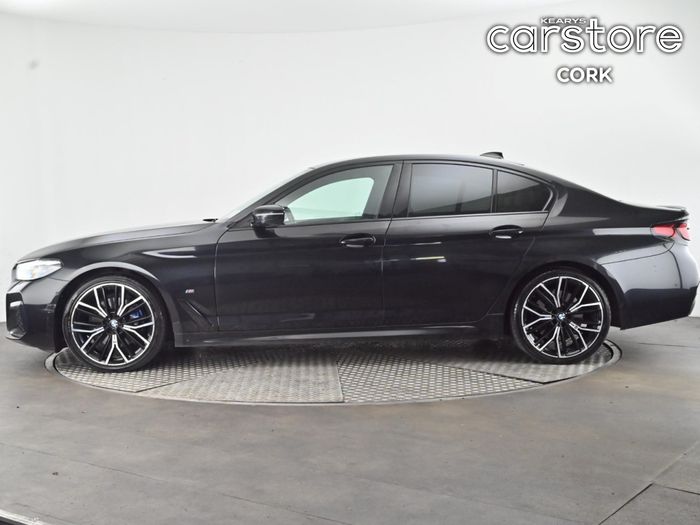 BMW 5 Series 2021