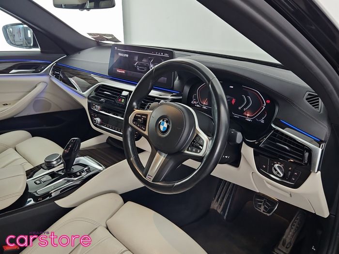 BMW 5 Series 2021