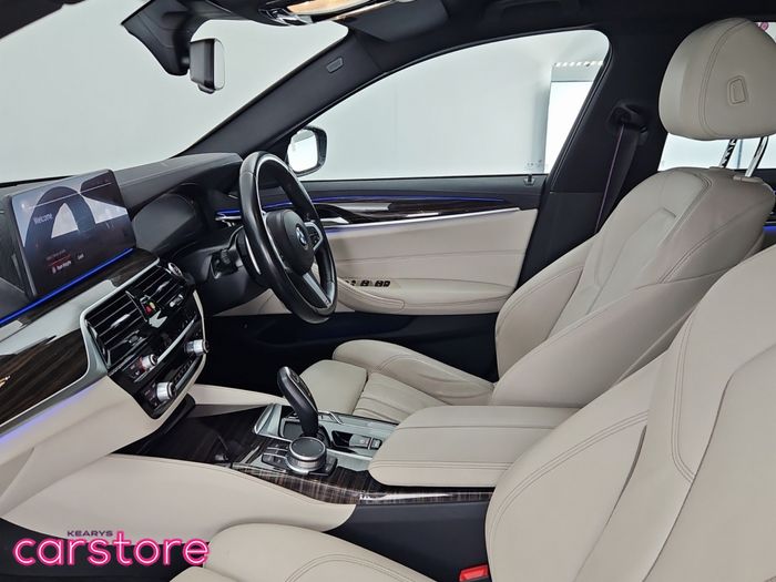 BMW 5 Series 2021
