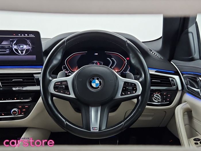BMW 5 Series 2021