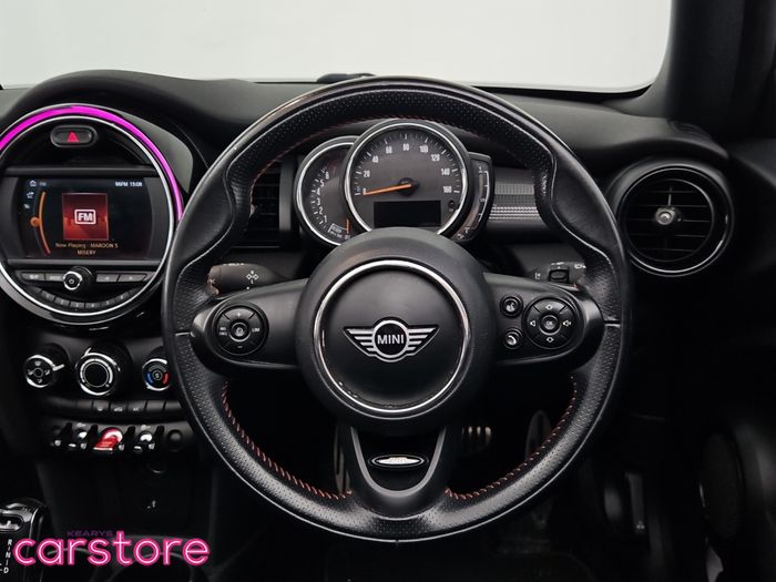 MINI Cooper 2018