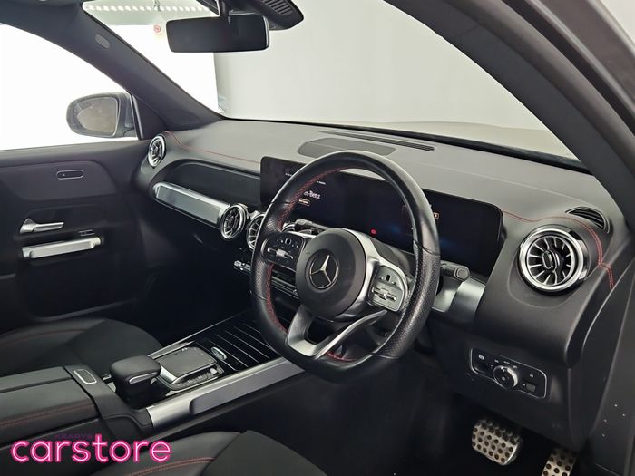 Mercedes-Benz EQB 2023