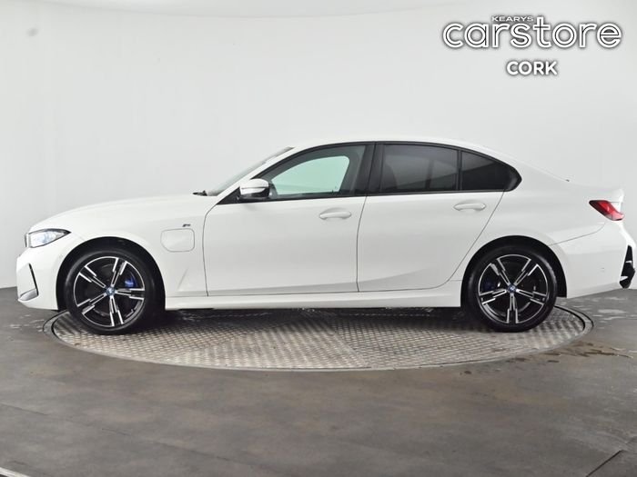 BMW 3 Series 2024