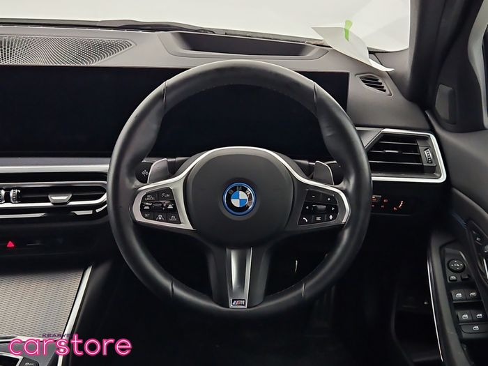 BMW 3 Series 2023