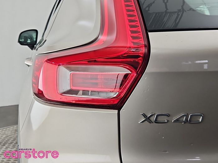 Volvo XC40 2022