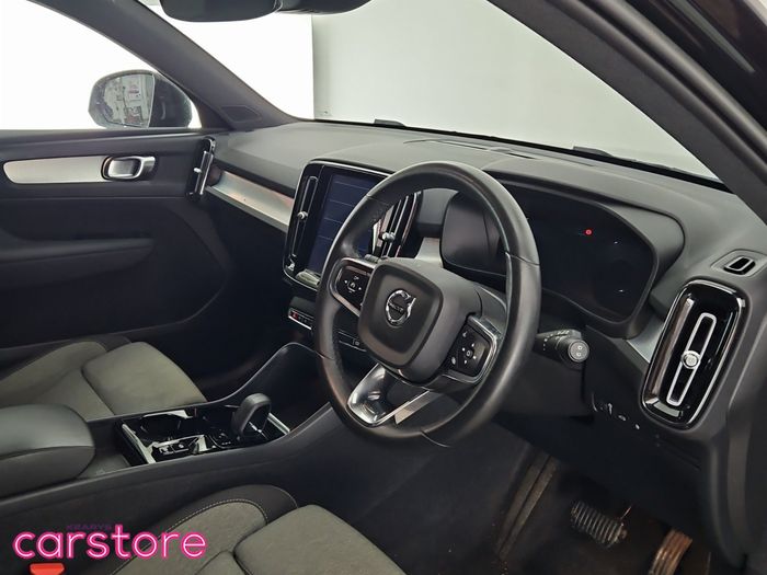 Volvo XC40 2023