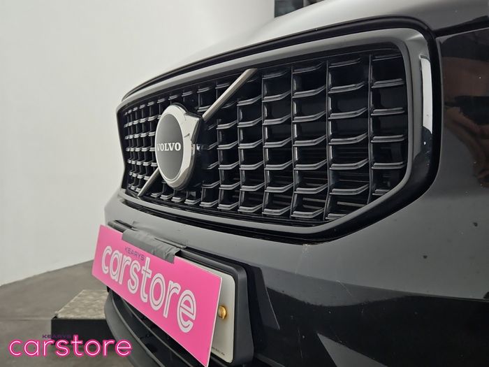 Volvo XC40 2023