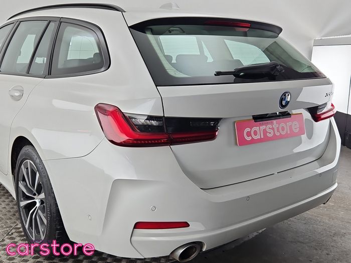 BMW 3 Series 2023