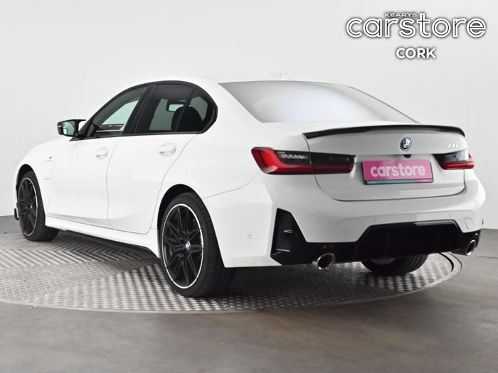 BMW 3 Series 2023