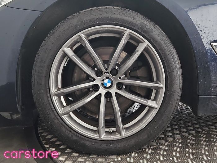 BMW 5 Series 2019