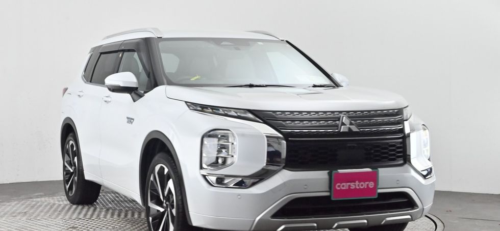 Mitsubishi Outlander 2023