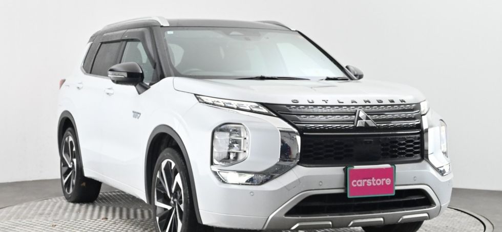 Mitsubishi Outlander 2023