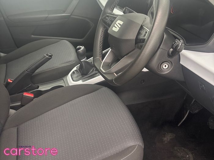 SEAT Arona 2024