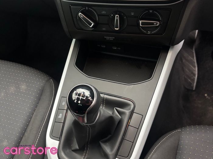 SEAT Arona 2024