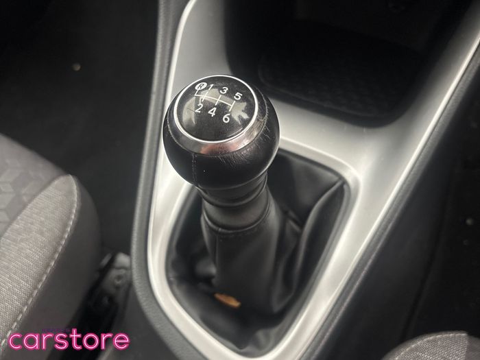 Toyota Yaris 2024