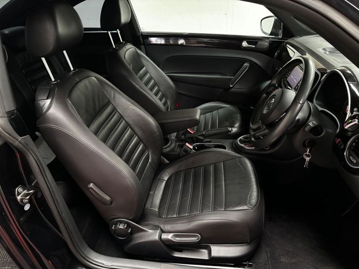 Volkswagen Beetle 2012
