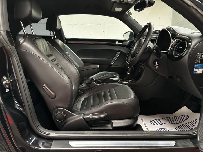 Volkswagen Beetle 2012