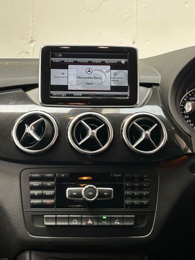 Mercedes-Benz B-Class 2013