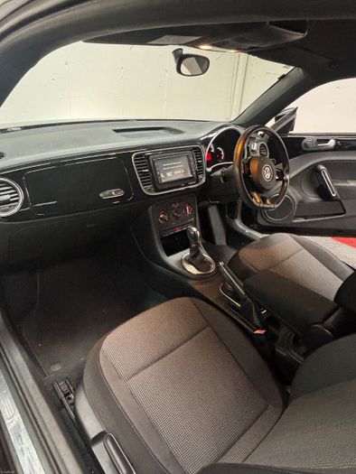 Volkswagen Beetle 2014
