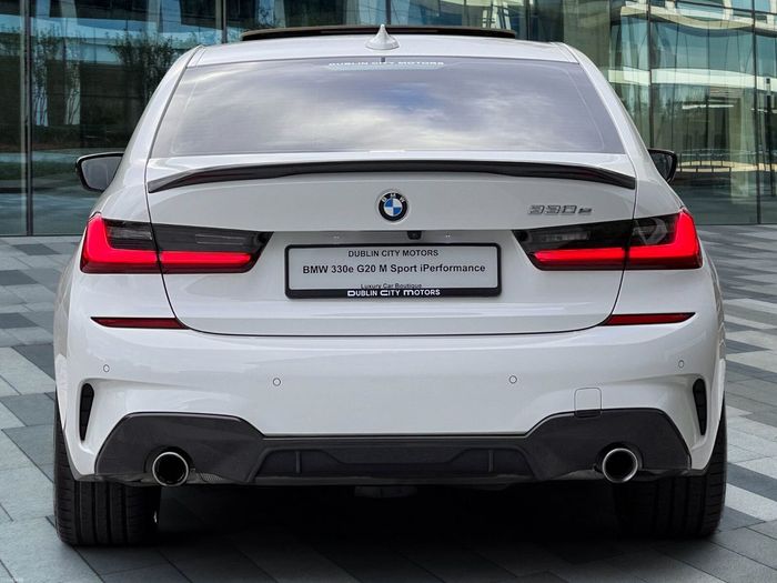 BMW 3 Series 2021