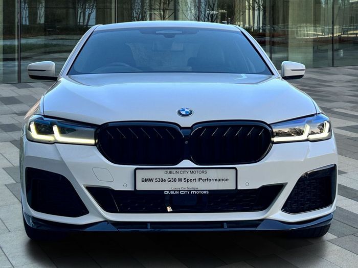 BMW 5 Series 2021
