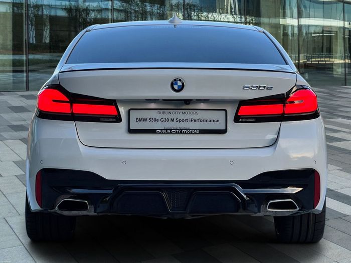BMW 5 Series 2021
