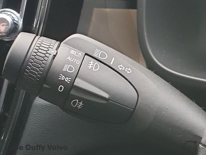 Volvo EC40 2025