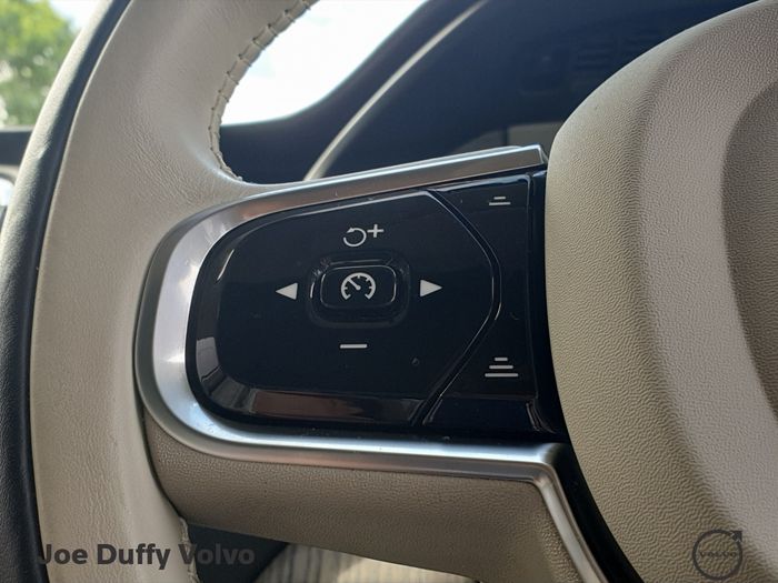 Volvo XC90 2023